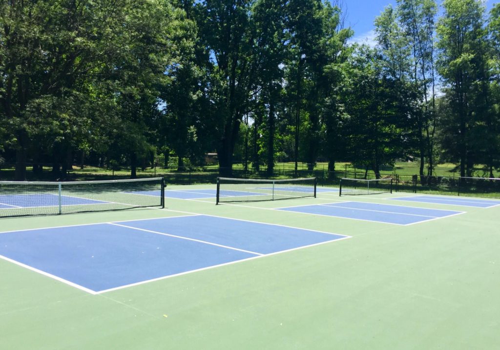 HOW TO PRACTICE PICKLEBALL ALONE