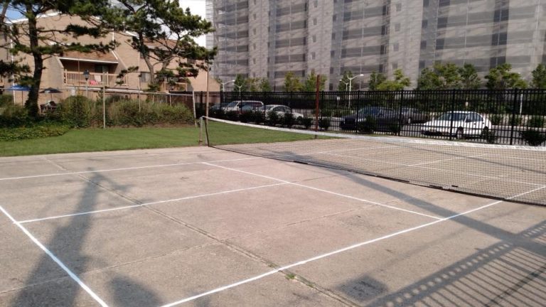 TIPS FOR IMPROVING YOUR PICKLEBALL REFLEXES